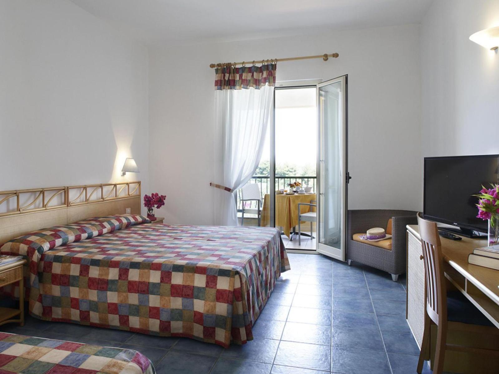 Hotel I Melograni Vieste Esterno foto