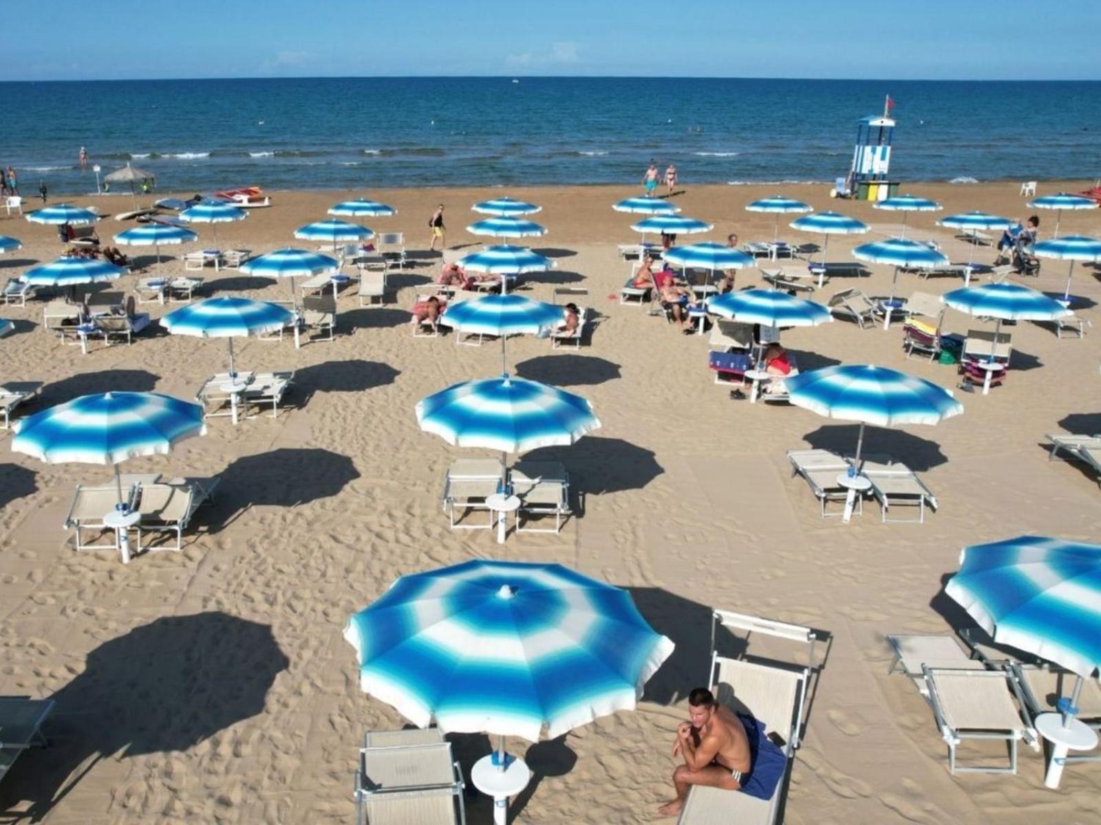 Hotel I Melograni Vieste Esterno foto