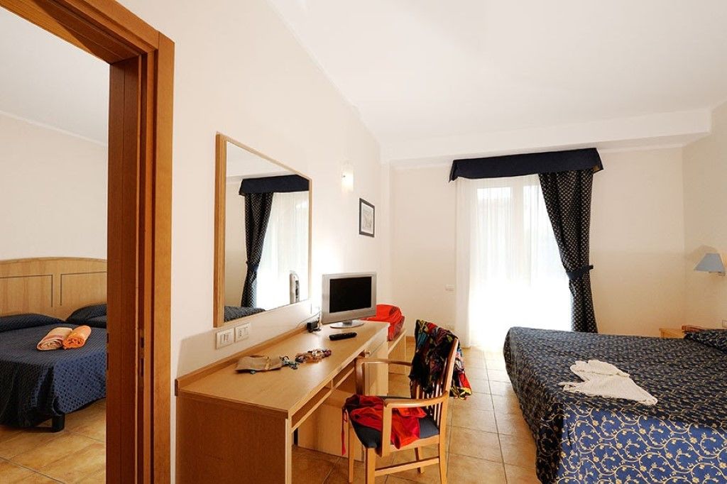 Hotel I Melograni Vieste Esterno foto