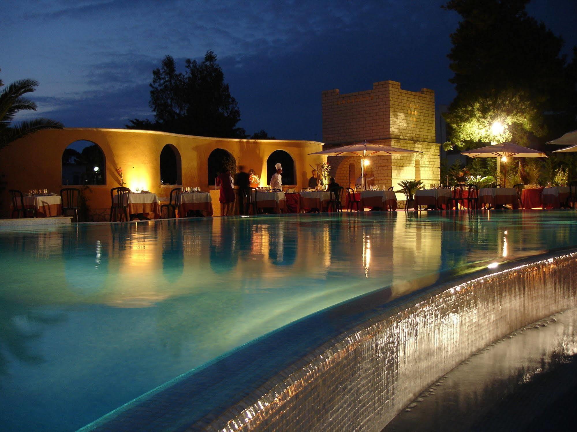 Hotel I Melograni Vieste Esterno foto